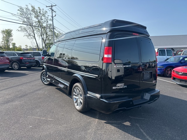 2021 Gmc Savana Cargo 2500 photo 4