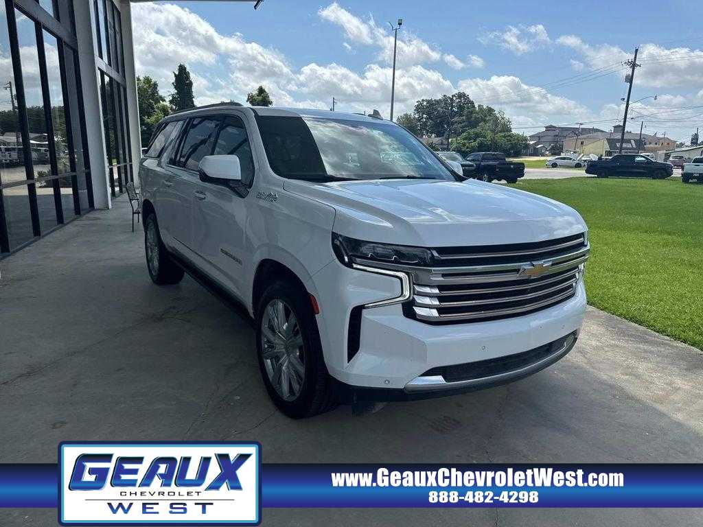 2023 Chevrolet Suburban High Country's photo