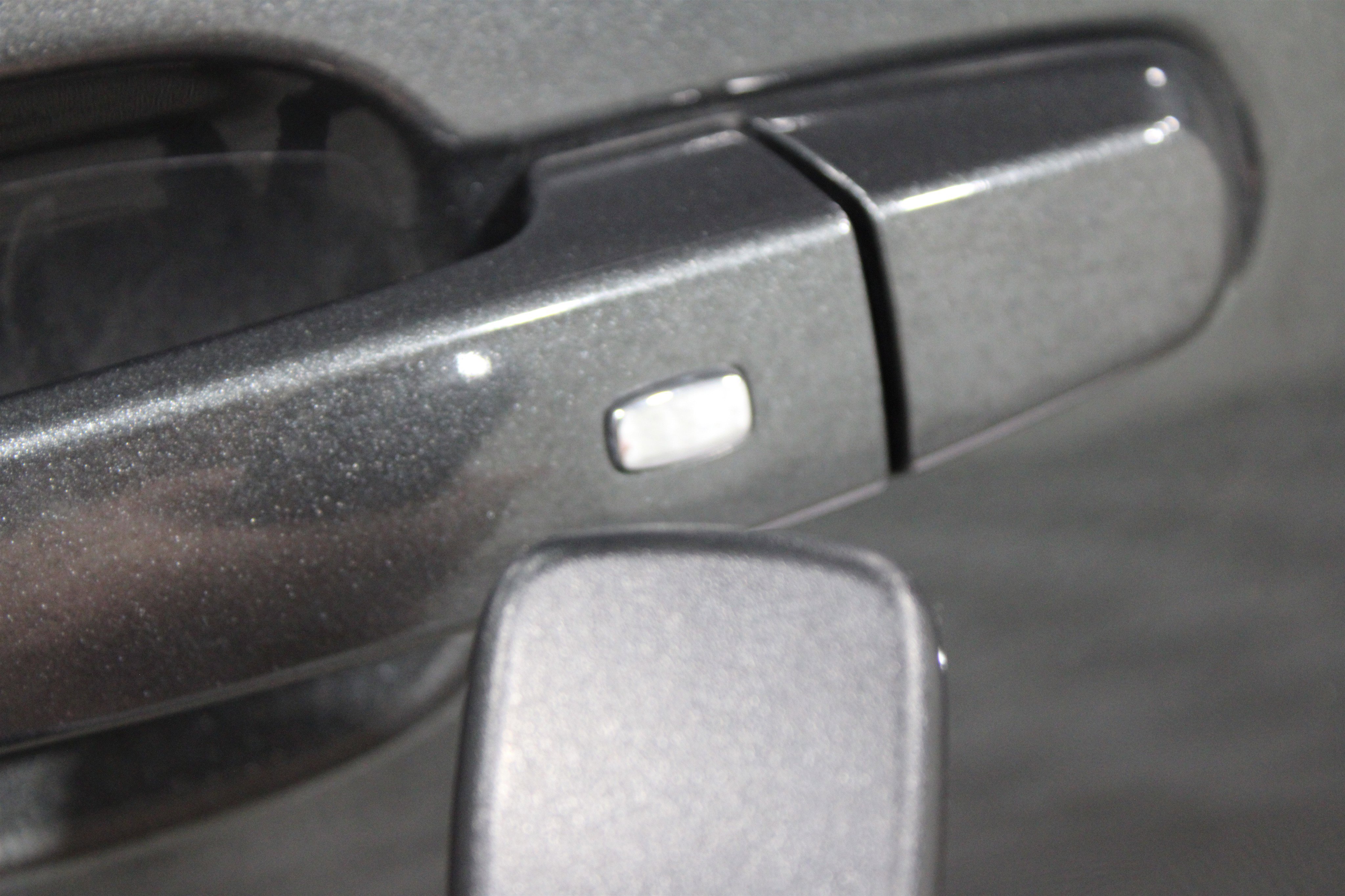 2019 Chevrolet Equinox LT photo 2