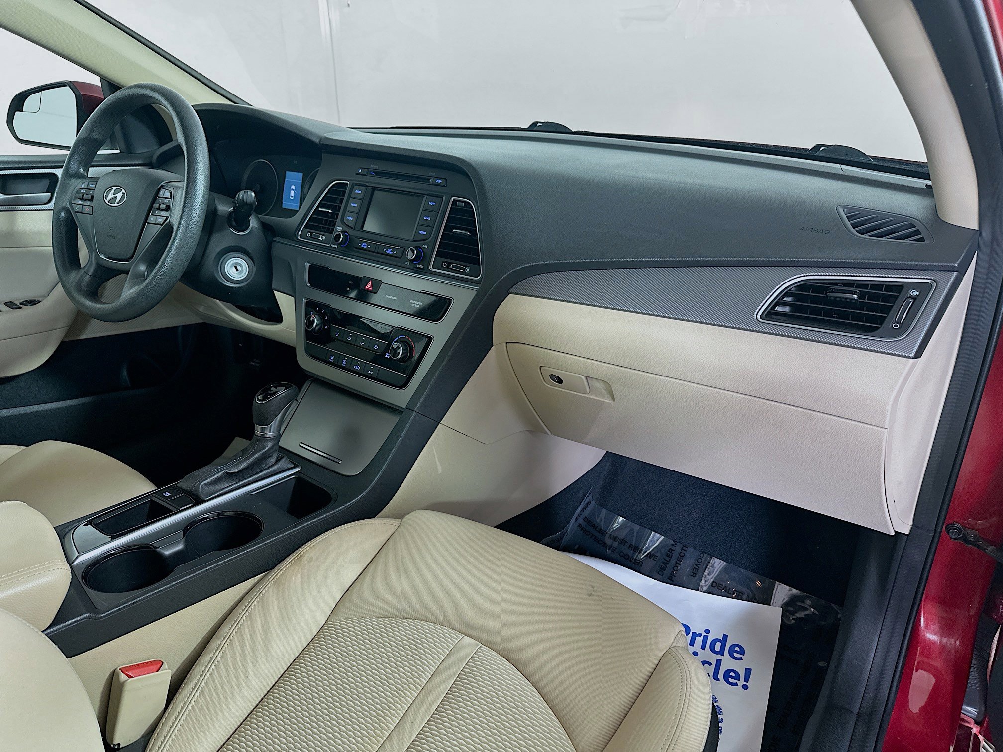 2015 Hyundai Sonata SE photo 24