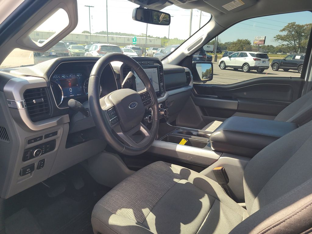 2022 Ford F-150 XLT photo 10