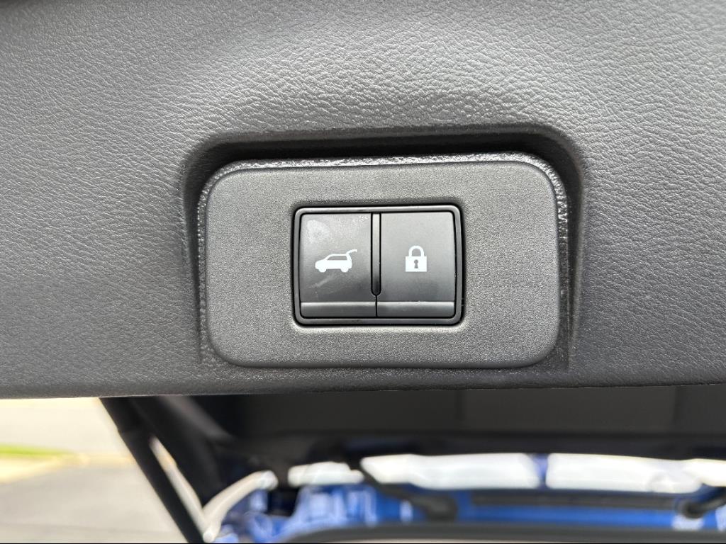 2023 Nissan Rogue SL photo 21