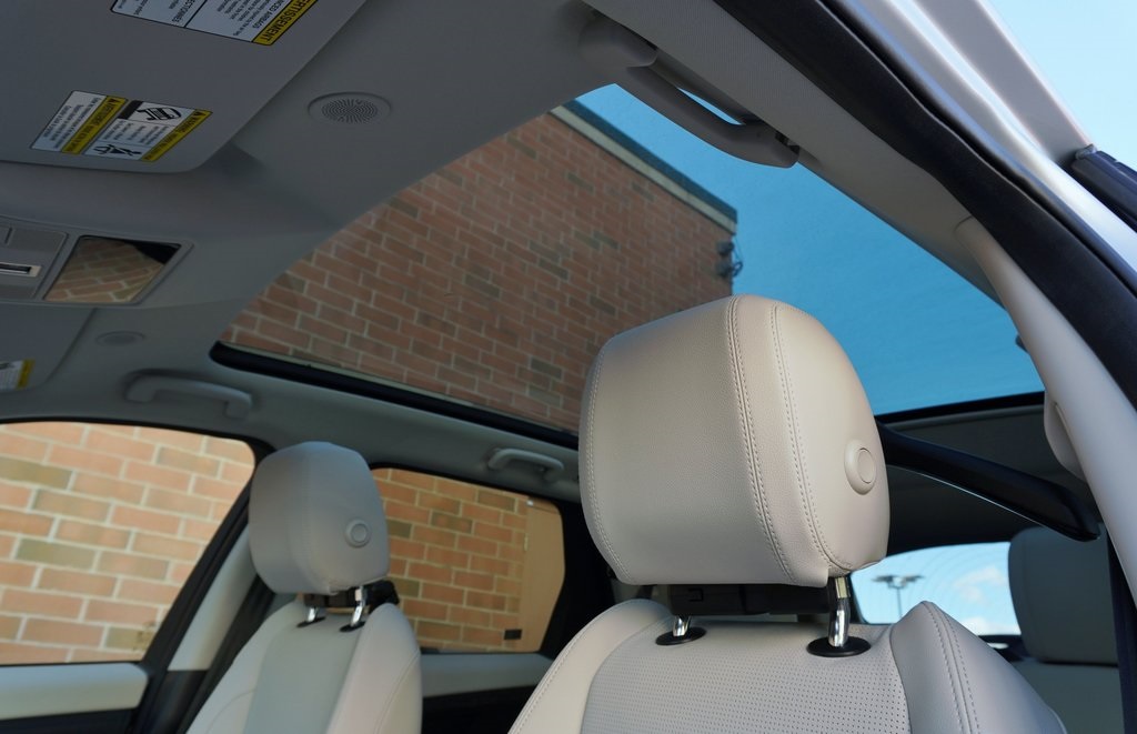 2025 LAND ROVER DISCOVERY SPORT - Image 13