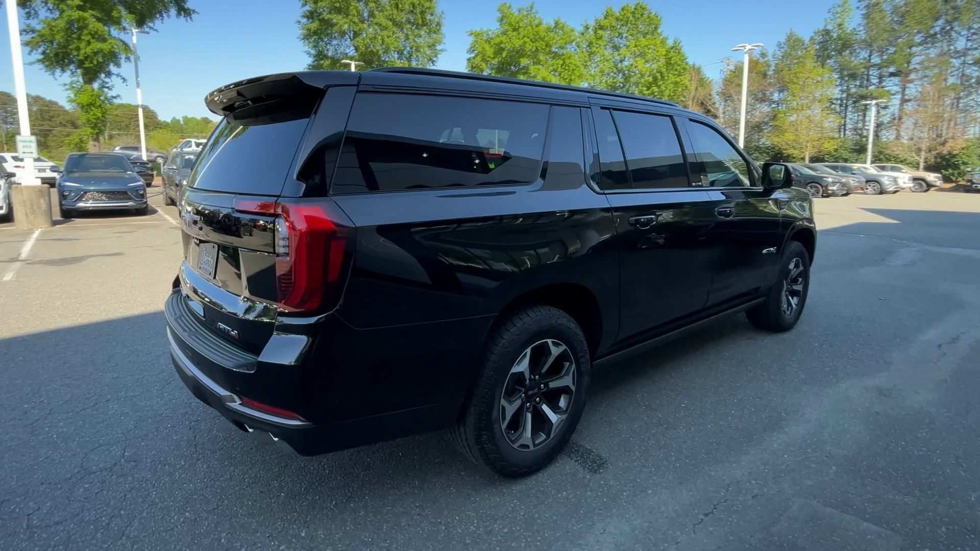 2025 Gmc Yukon XL AT4 Ultimate photo 32