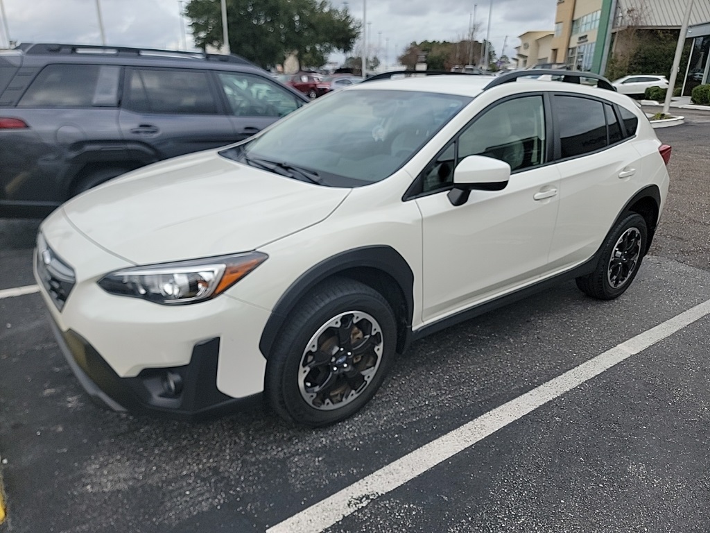 2023 Subaru Crosstrek Premium's photo