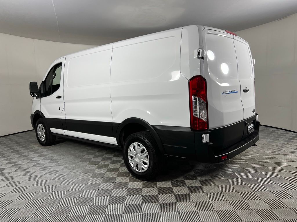 2023 Ford Transit photo 4