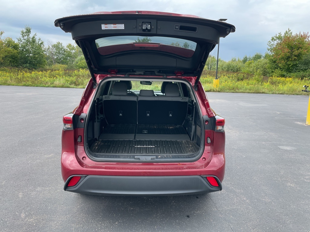 2020 Toyota Highlander Hybrid XLE photo 12