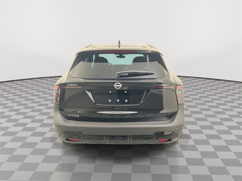 2026 Nissan Kicks SV photo 3