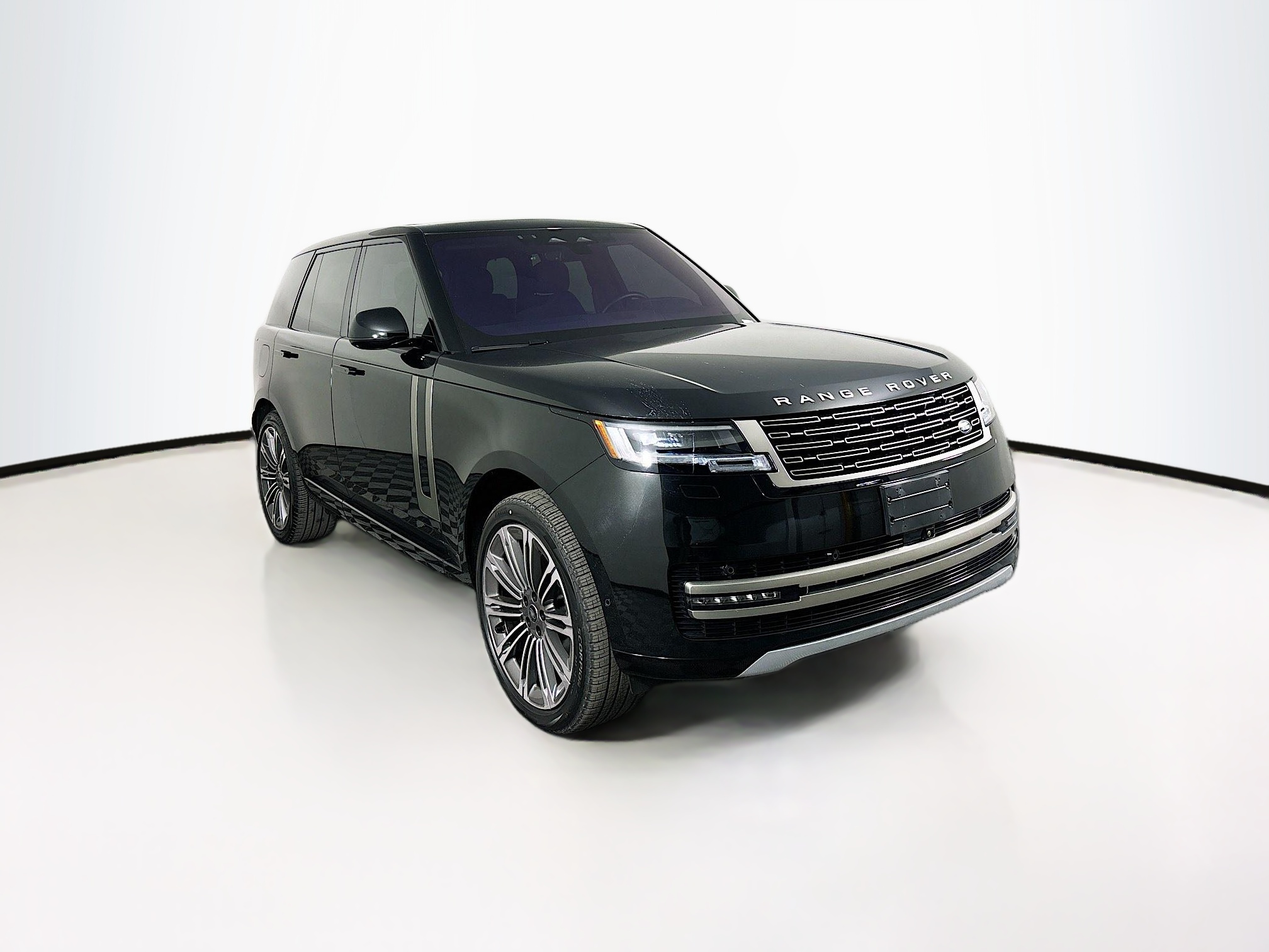 2023 Land Rover Range Rover SE photo 3