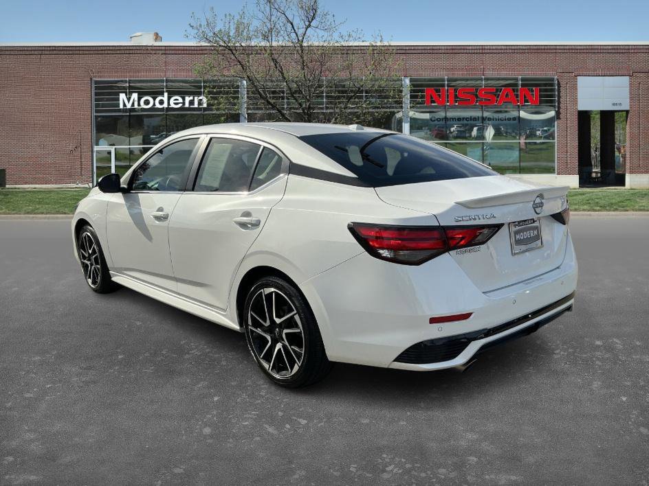 2024 Nissan Sentra SR photo 2