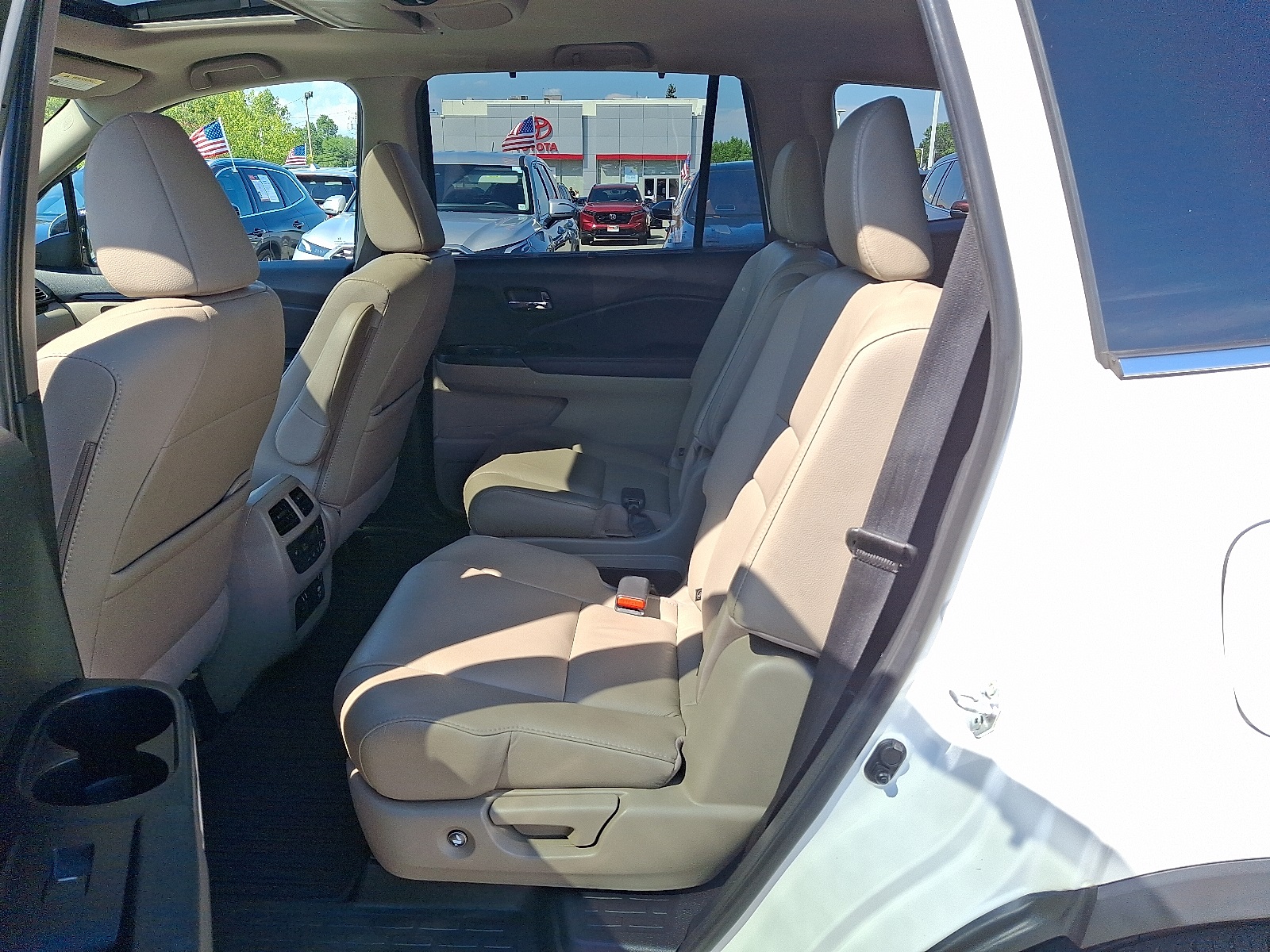 2022 Honda Pilot Touring photo 10