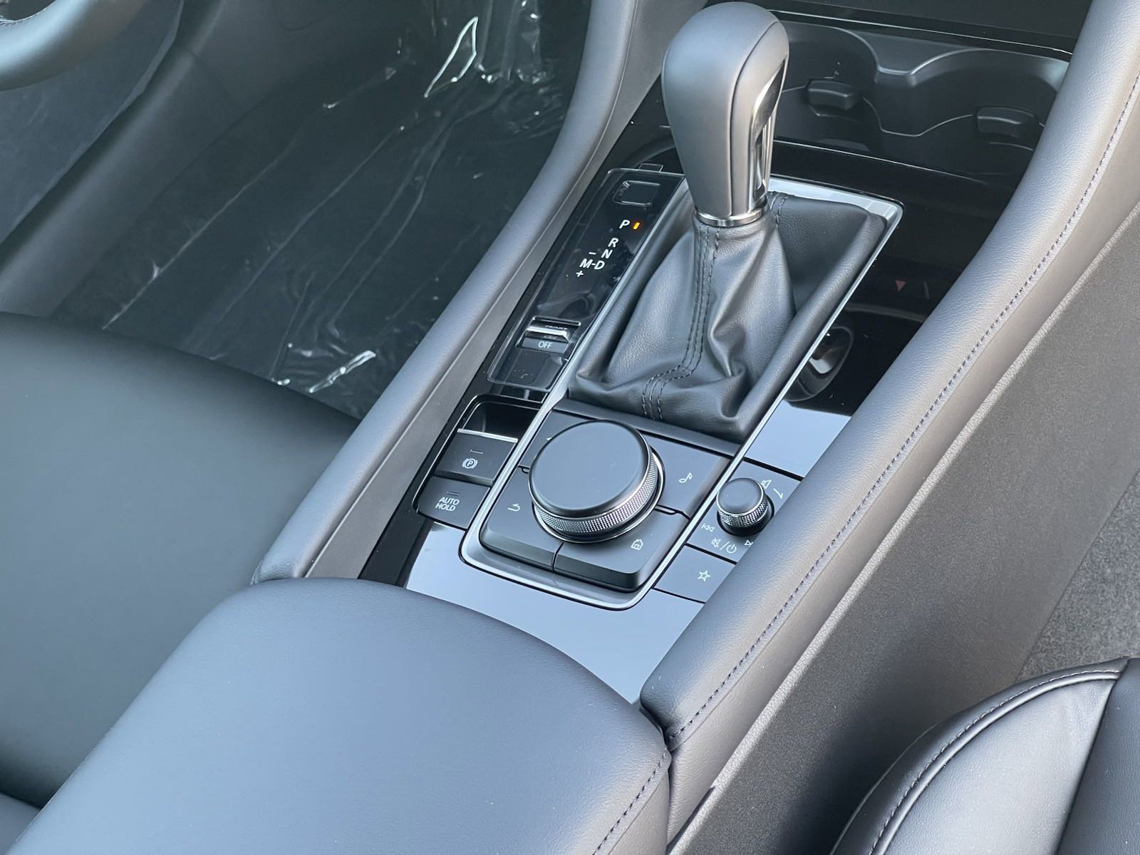 2025 Mazda Mazda3 2.5 Select Sport photo 4