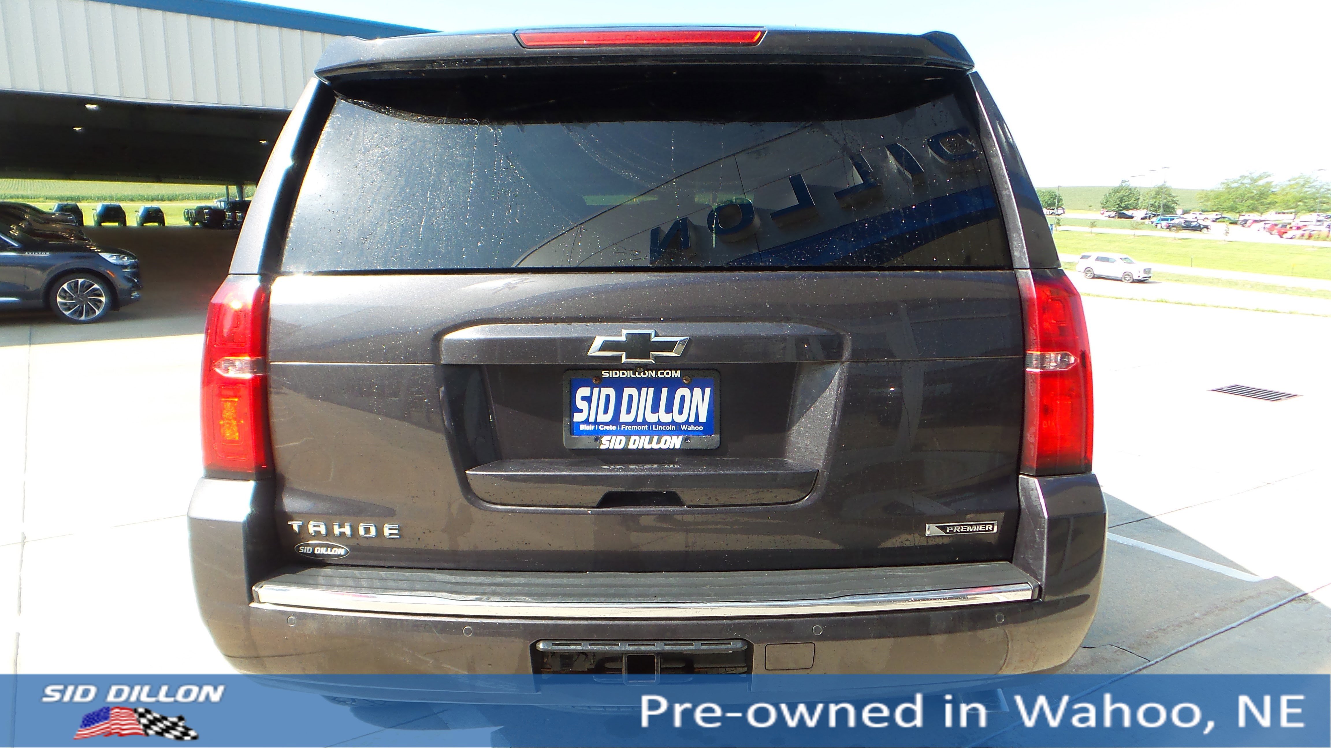2017 Chevrolet Tahoe Premier photo 3