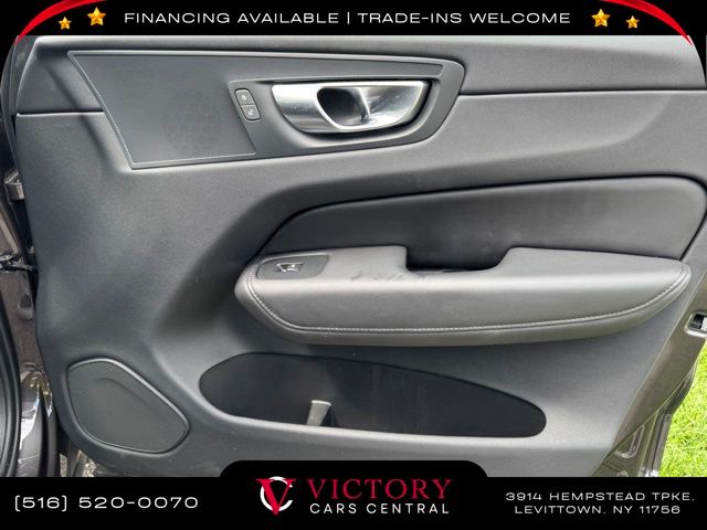 2024 Volvo XC60 B5 Core photo 14