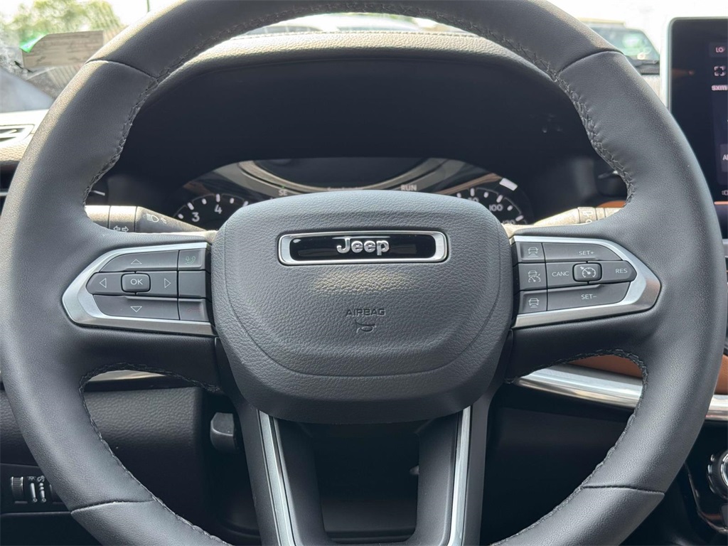 2024 Jeep Compass Limited photo 14