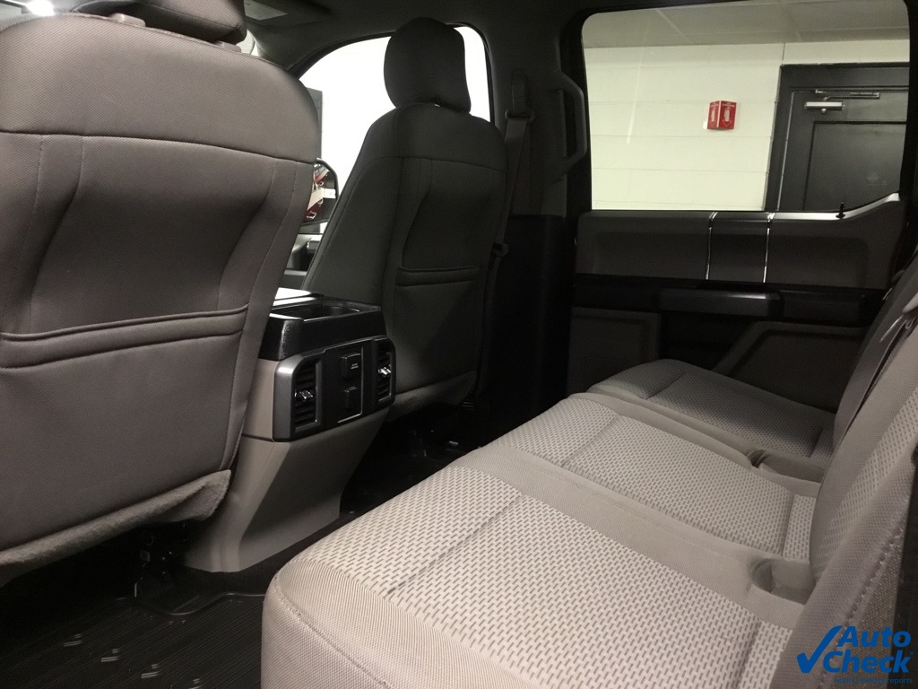 2016 Ford F-150 XLT photo 25