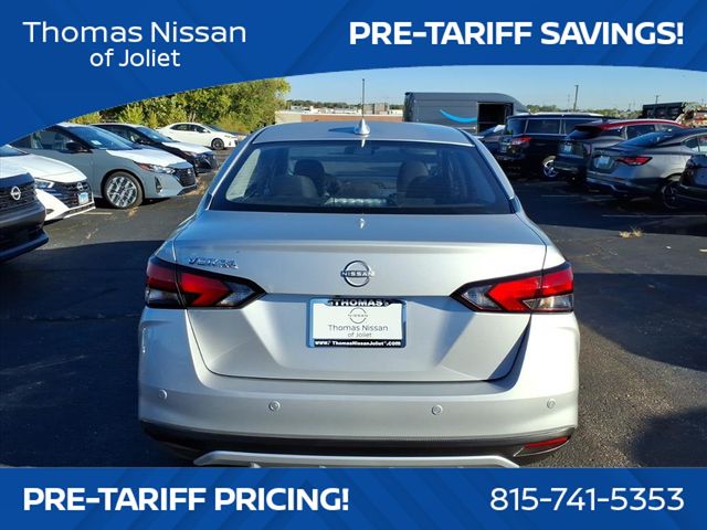 2025 Nissan Versa SV photo 2