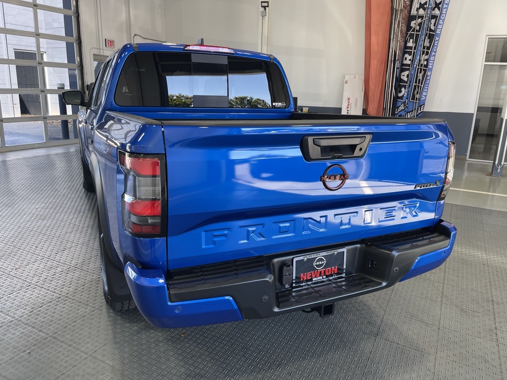2024 Nissan Frontier PRO-X photo 4