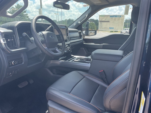 2025 Ford F-350 photo 13