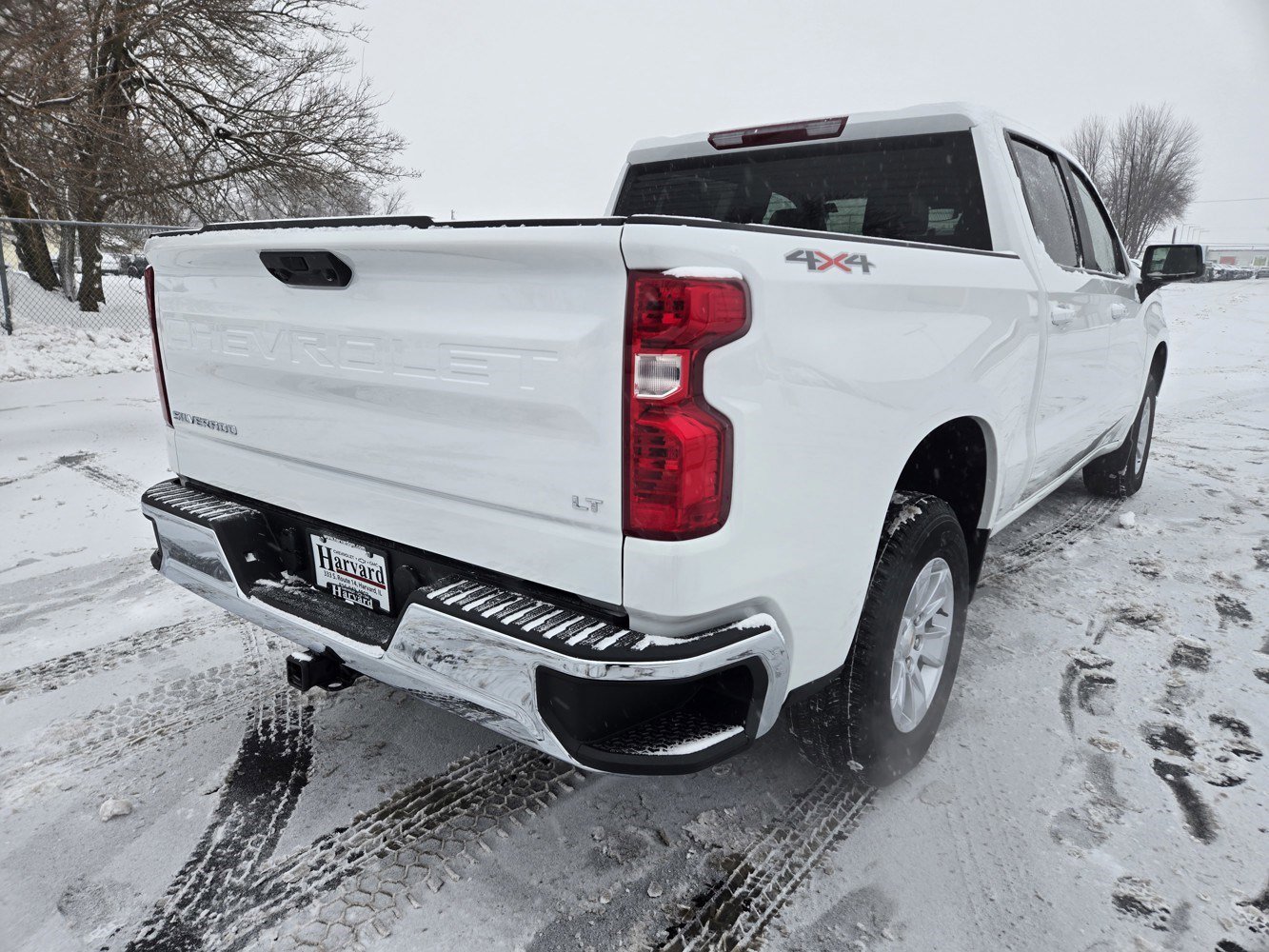 2026 Chevrolet Silverado 1500 LT photo 3