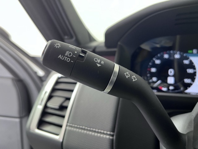 2025 Land Rover Discovery SE photo 12