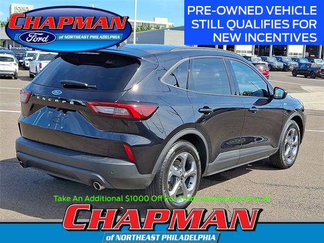 2025 Ford Escape ST-Line photo 4