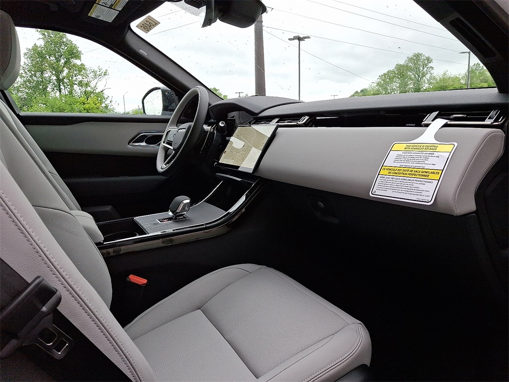 2026 Land Rover Range Rover Velar S photo 2