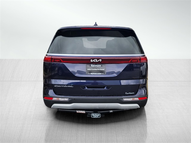 2022 Kia Carnival LX photo 6