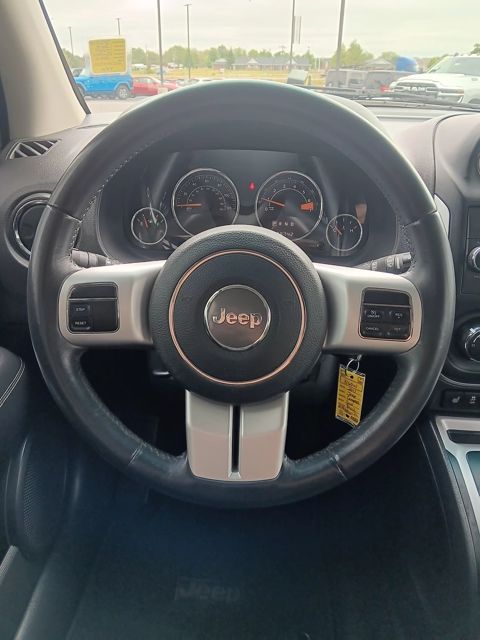 2017 Jeep Compass Latitude photo 14