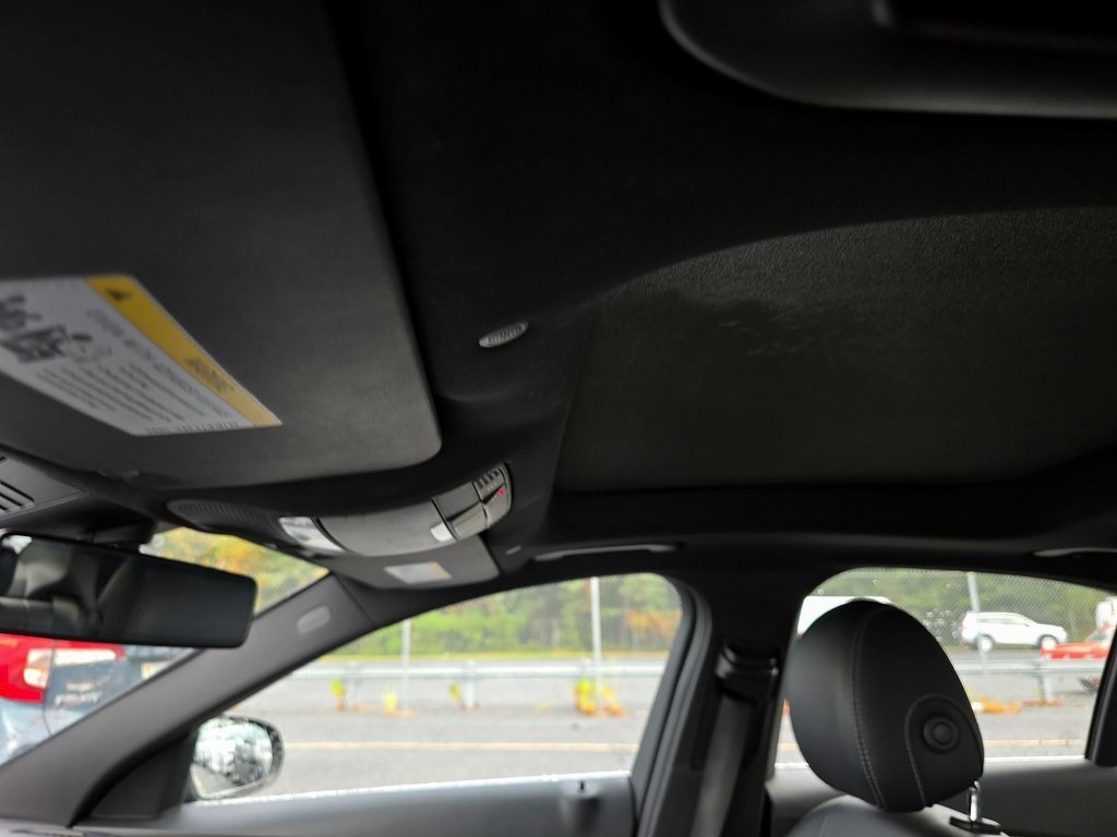 2019 Mercedes Benz C 300 photo 13