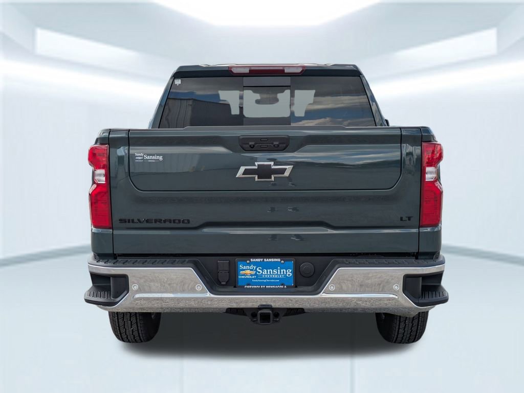 2025 Chevrolet Silverado 1500 LT photo 4