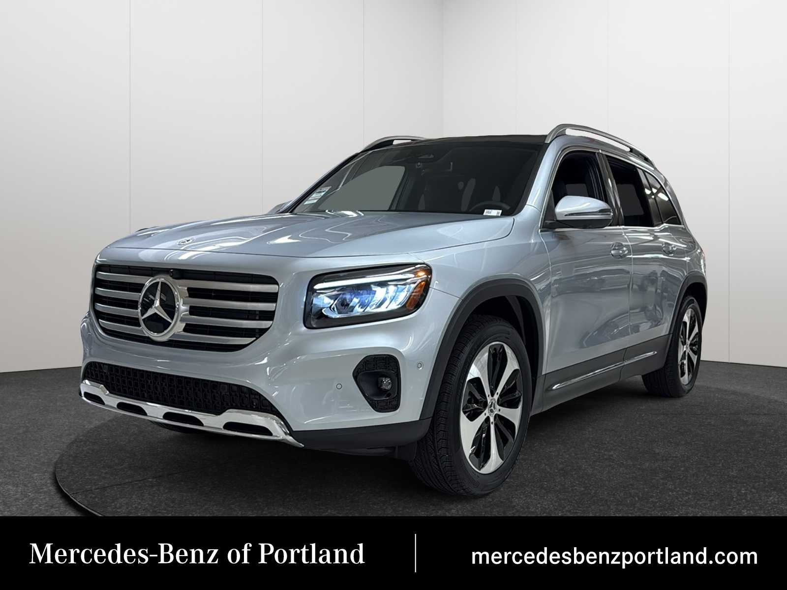 2026 Mercedes-Benz GLB GLB 250's photo