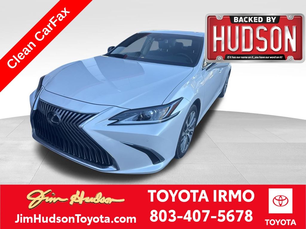 2020 Lexus ES 350's photo