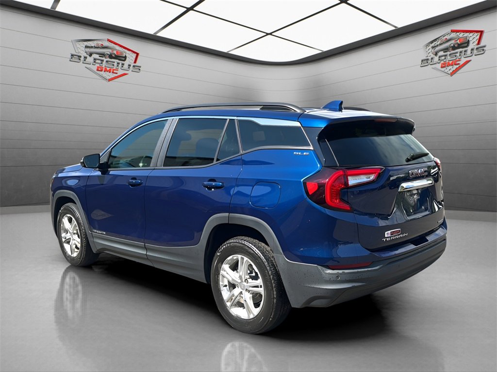 2022 Gmc Terrain SLE photo 2