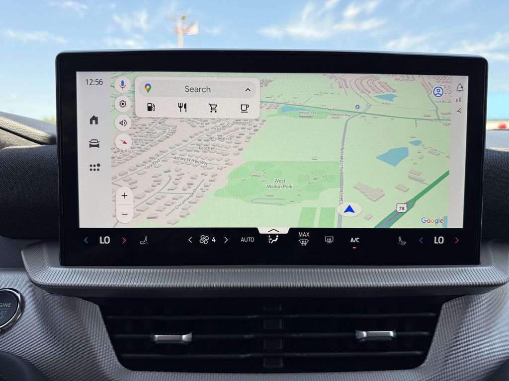 2025 Ford Explorer photo 4