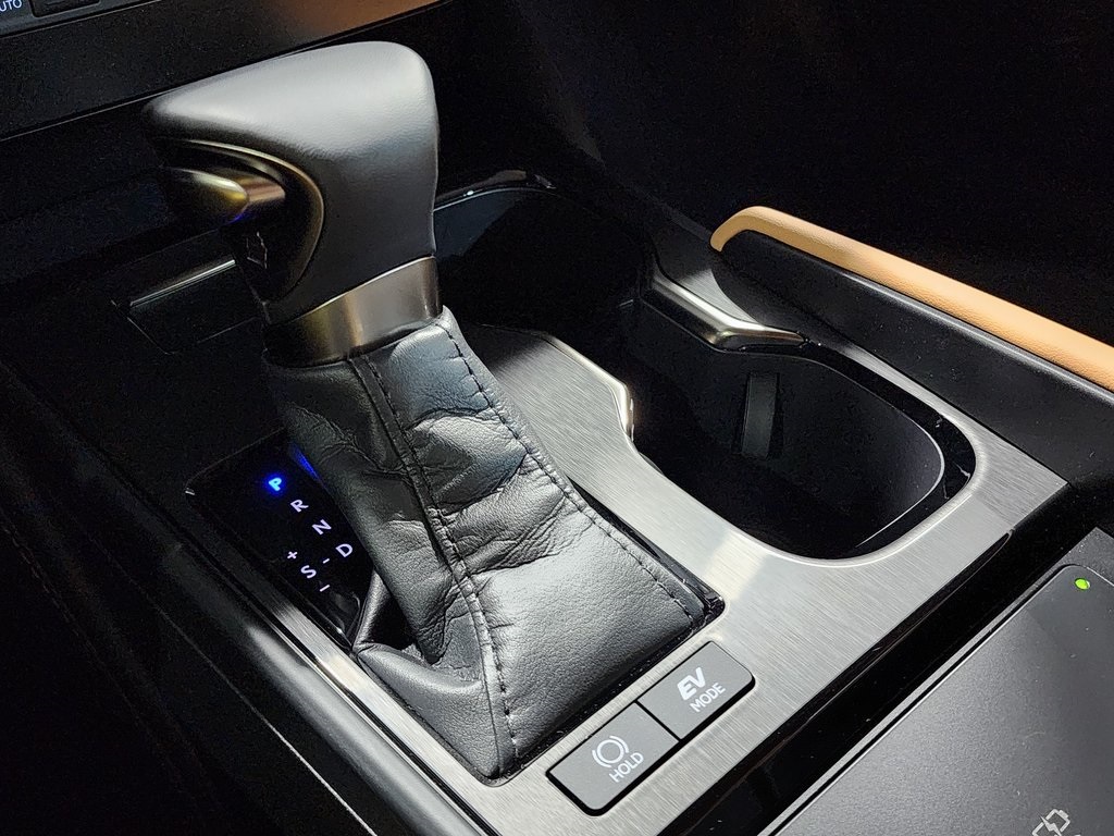 2024 Lexus ES 300h Premium photo 20