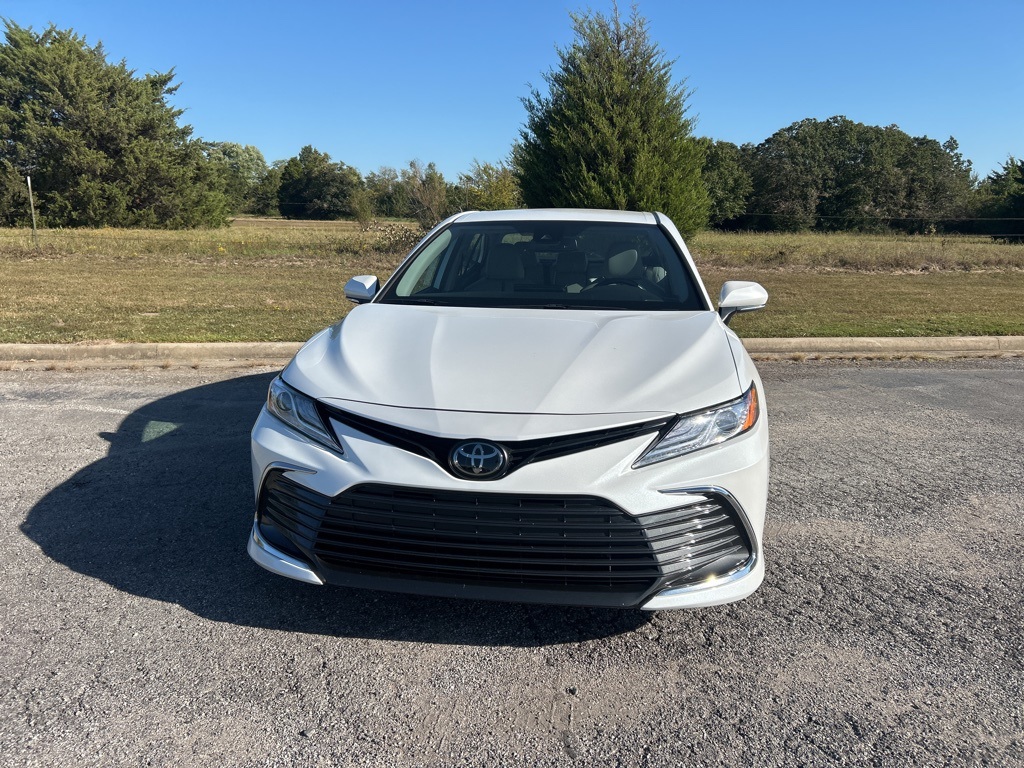 2024 Toyota Camry XLE photo 2