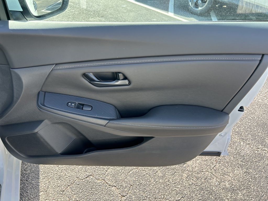 2025 Nissan Sentra S photo 32