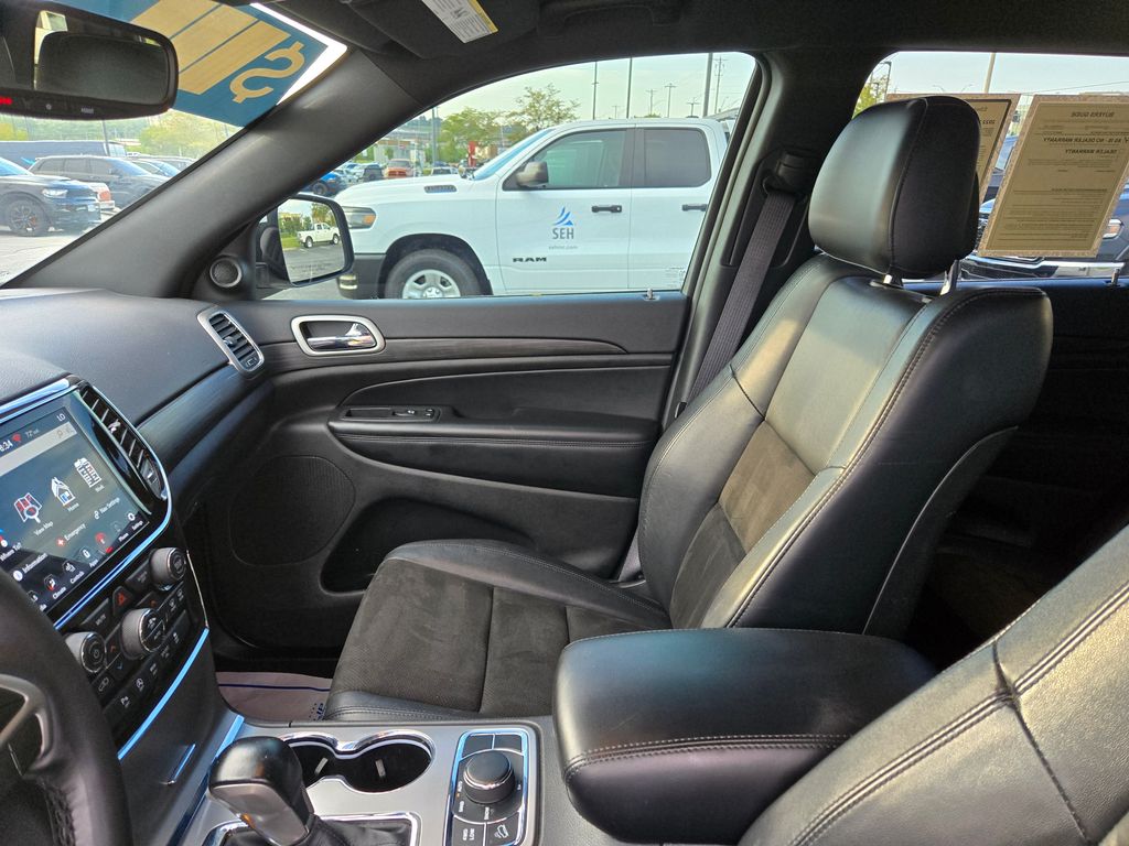 2022 Jeep Cherokee Laredo X photo 22