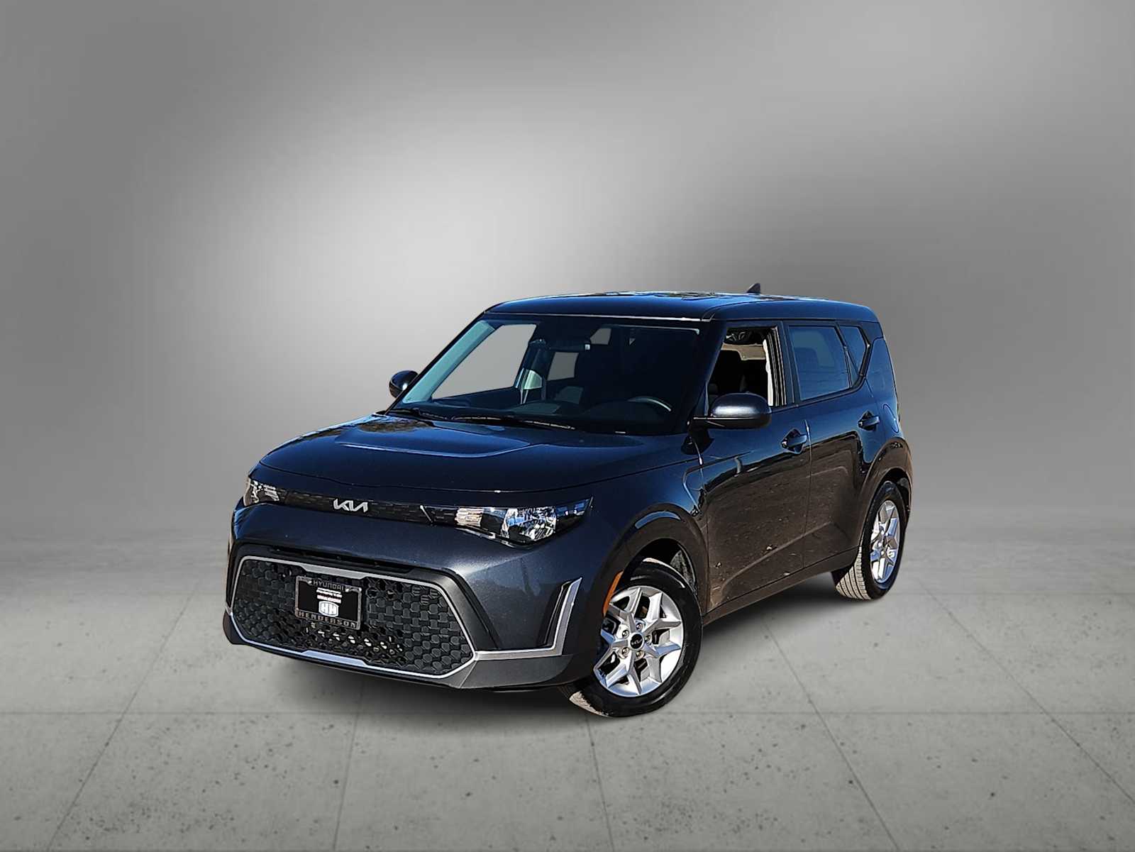 2024 Kia Soul LX's photo