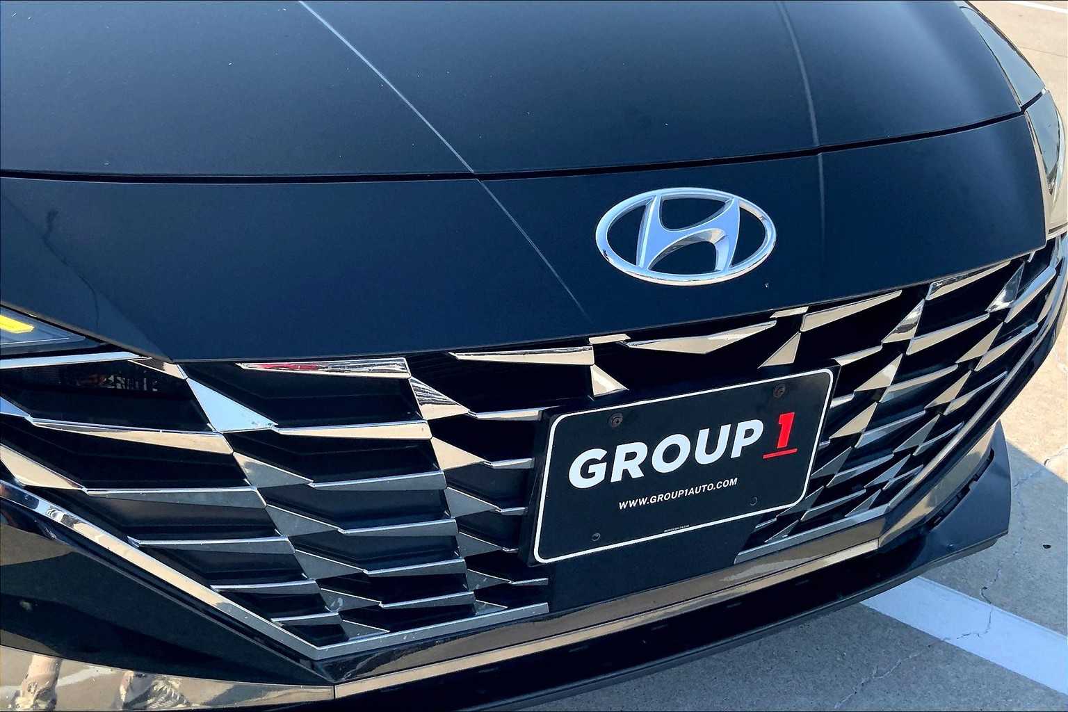 2021 Hyundai Elantra Limited photo 26