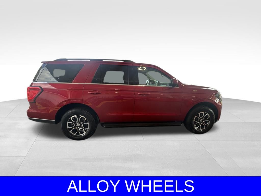 2022 Ford Expedition XLT photo 3