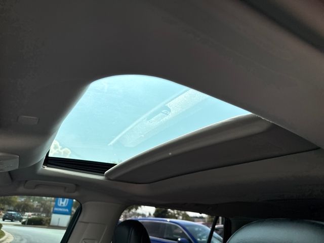 2021 Toyota Highlander XLE photo 14