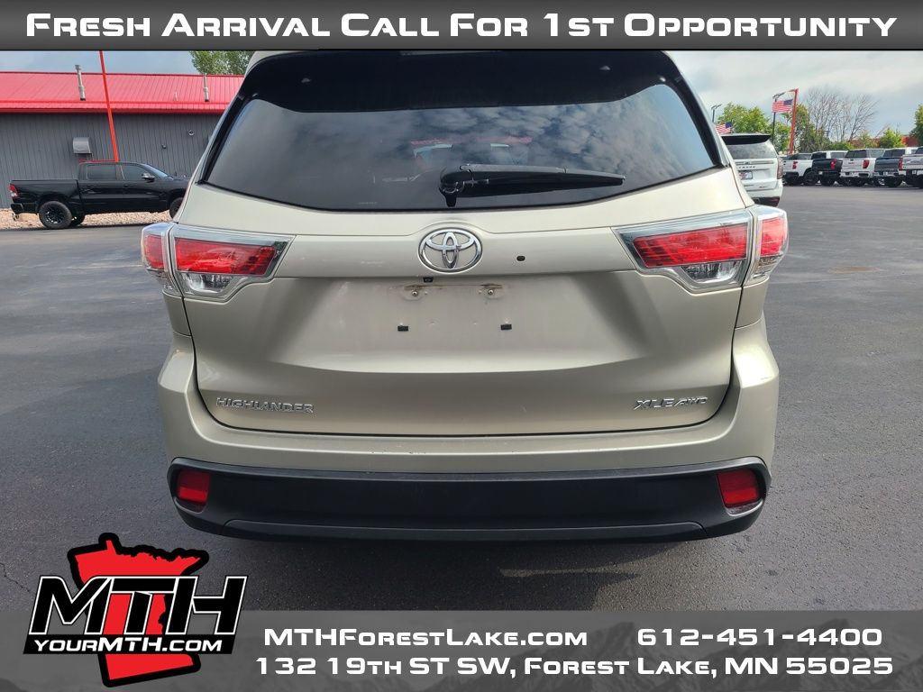 2015 Toyota Highlander Base Hybrid photo 7