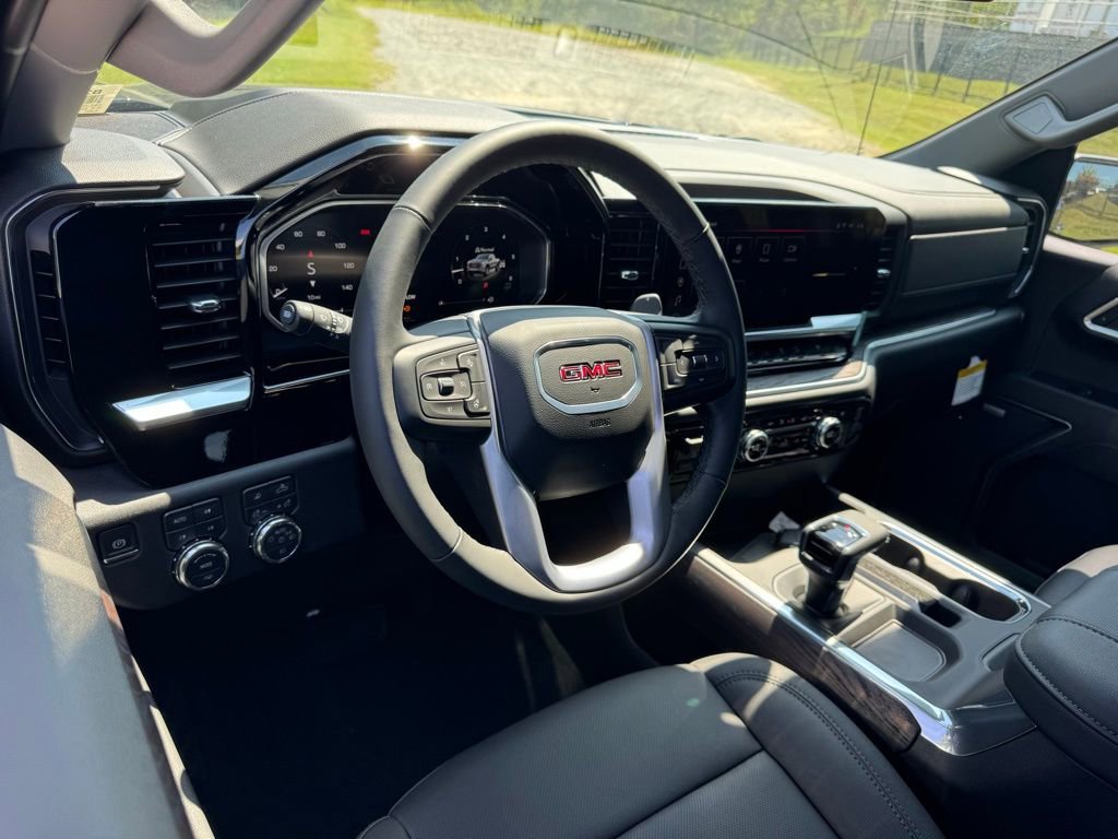 2026 Gmc Sierra 1500 SLT photo 2