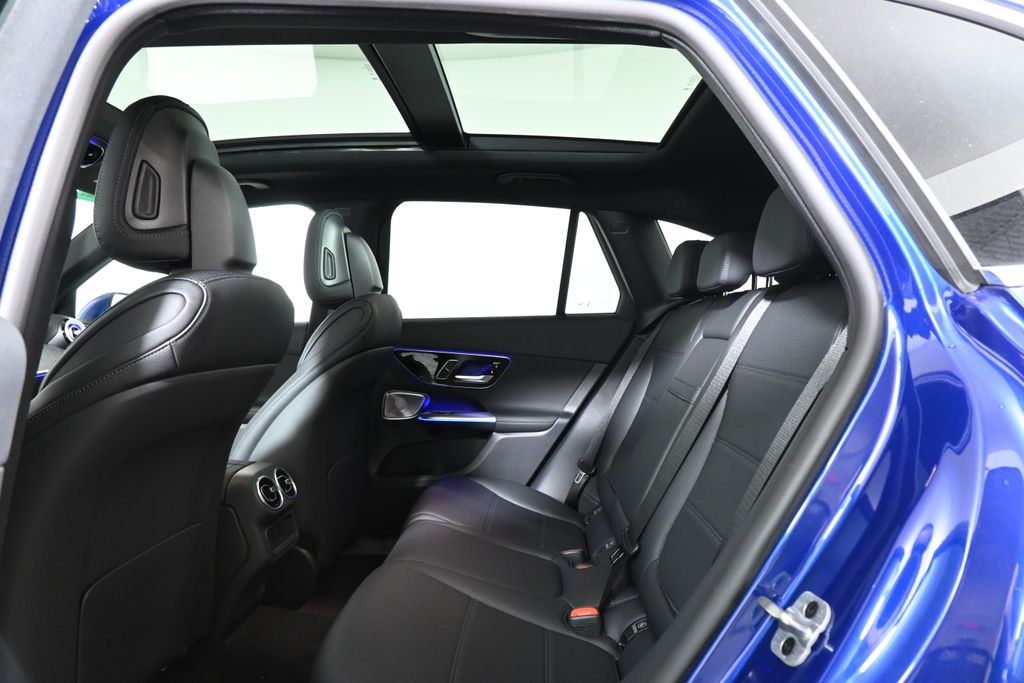 2025 Mercedes Benz GLC 300 4MATIC photo 25