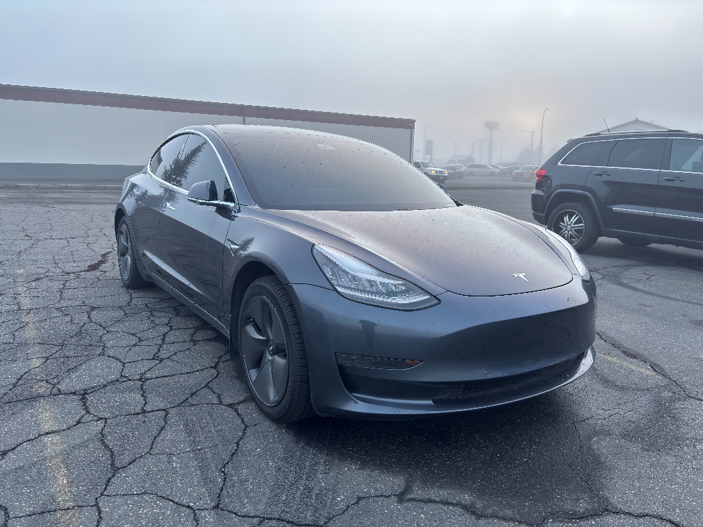 2020 Tesla Model 3 Base's photo