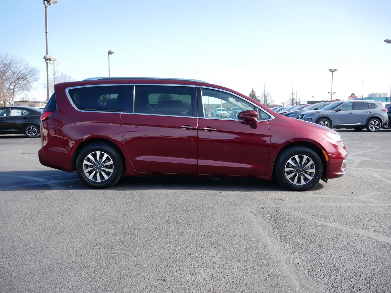 Used 2021 Chrysler Pacifica Hybrid Touring L with VIN 2C4RC1L7XMR597019 for sale in Brainerd, Minnesota