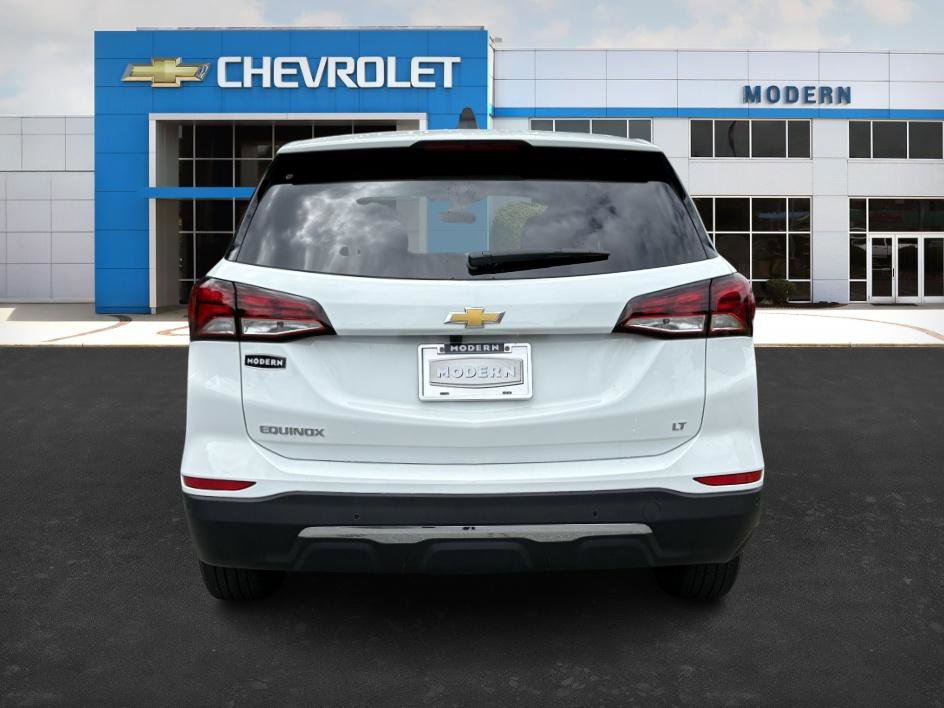 2023 Chevrolet Equinox LT photo 3