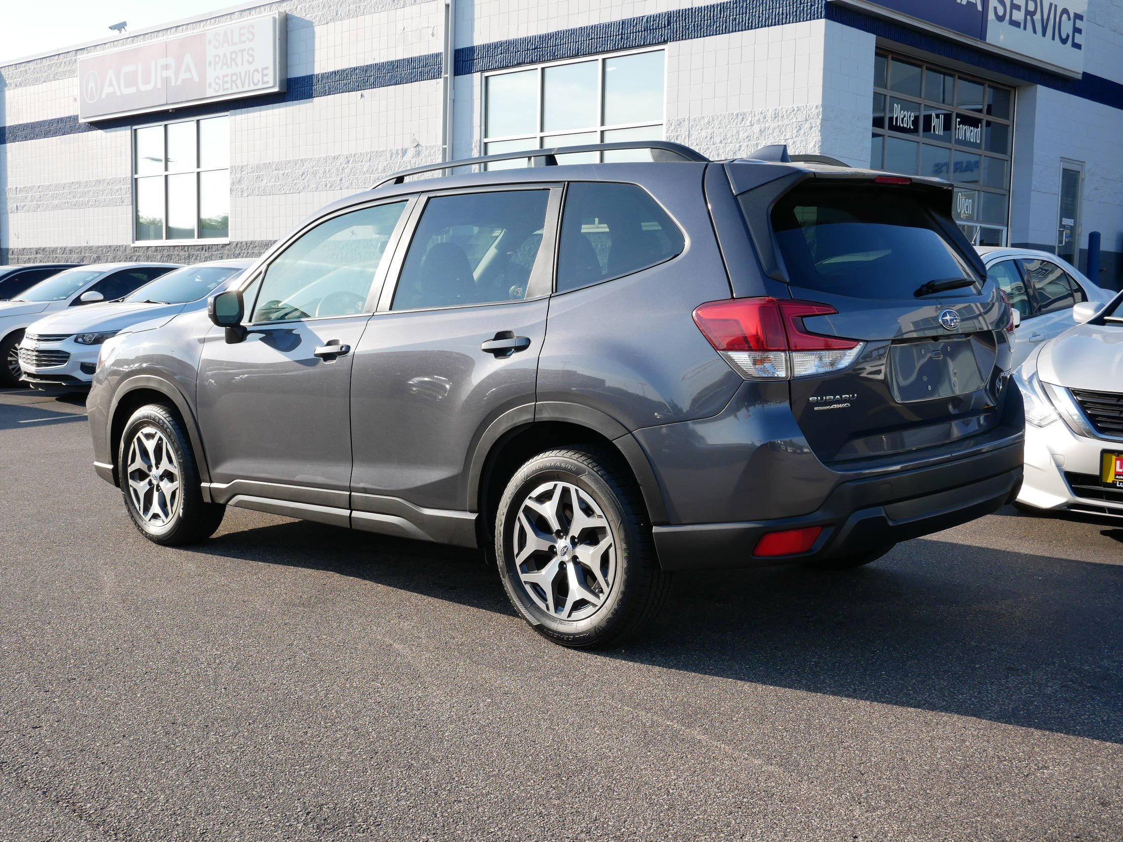 2021 Subaru Forester Premium photo 4